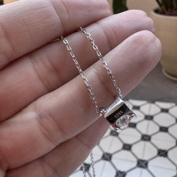 İthal Mozanit Kolye 2.5 ct
