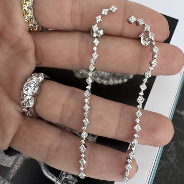 İthal Mozanit Küpe