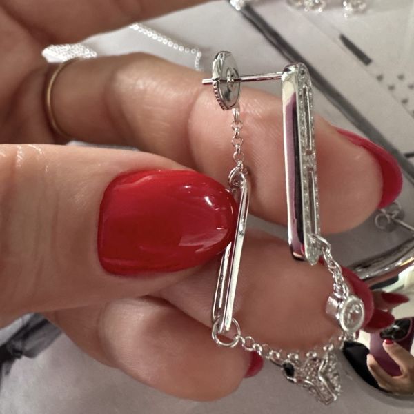 Her Küpe